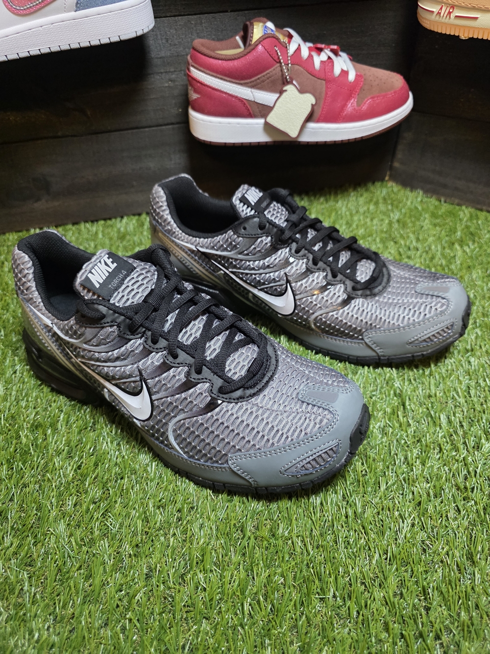 11m Nike Air Max Running Sneakers - Lightweight Comfort